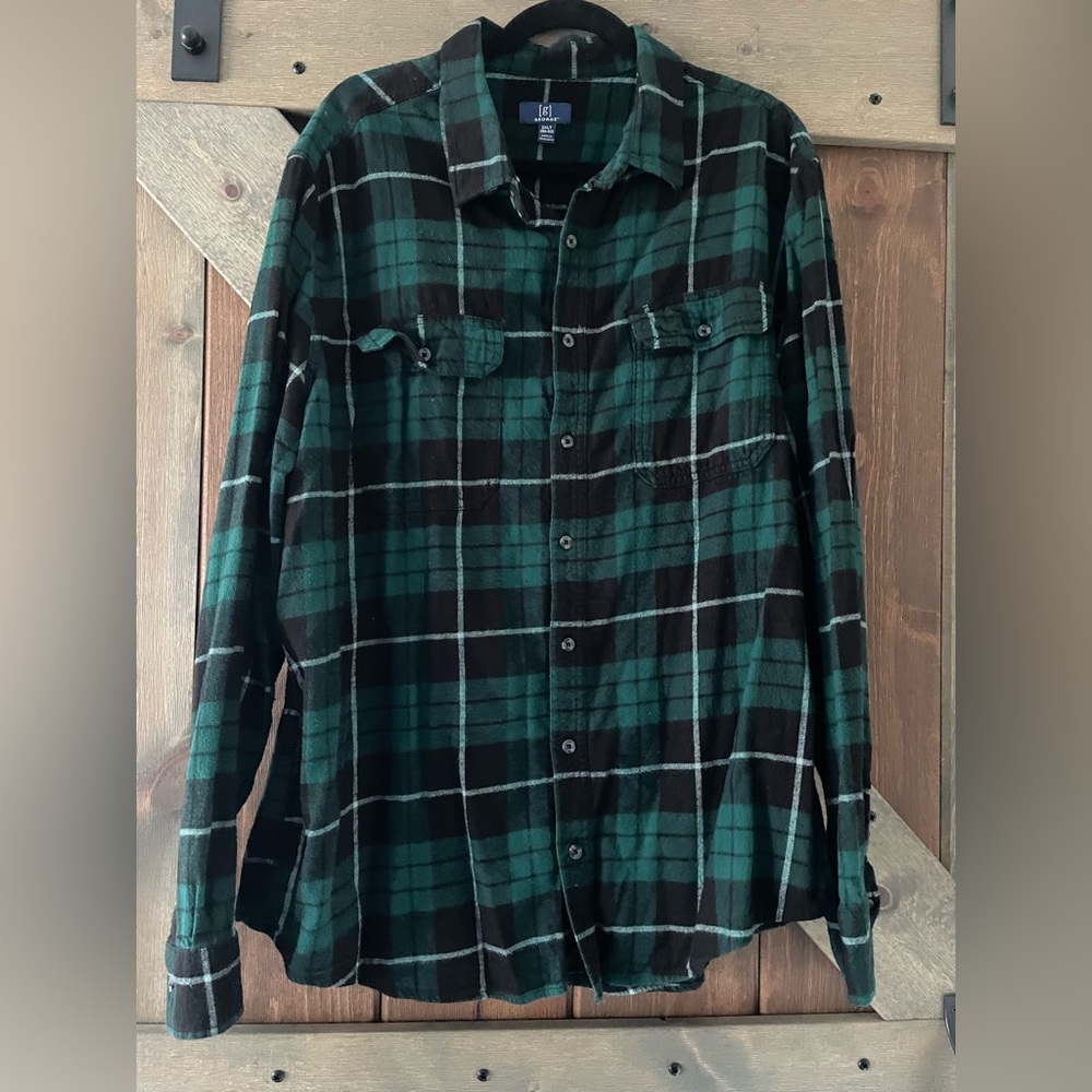 Green and Black Plaid Button-down flannel